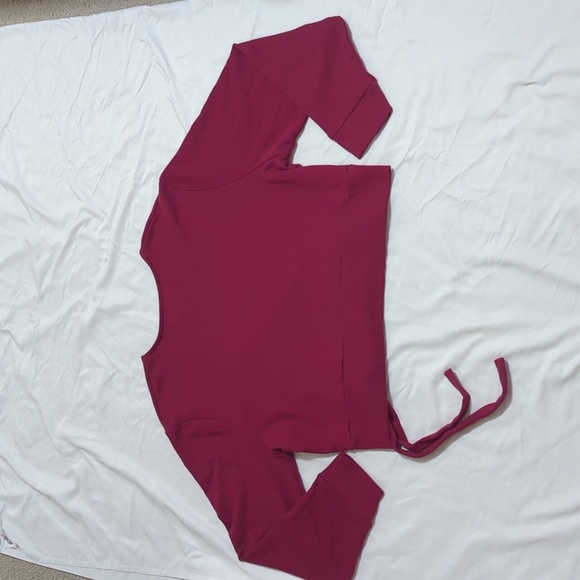 NWT Fabletics Mandy Side Tie Top, Color Cherry Burst/Fresh Apricot Size 4X - Picture 5 of 16